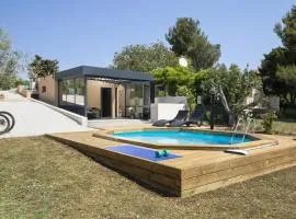 Beach House Olive - ground floor house for 2 people with private beach near Medulin
