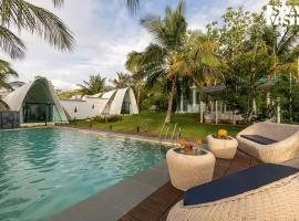 Luxury Shwaas Villa in Mysore with Private pool and landscape, Hotel in Mysore