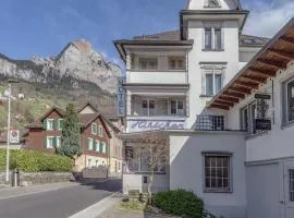 Hirschen Backpacker-Hotel & Pub