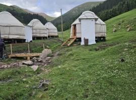 Sayakat Eco Camp, hotel i Kaji-Say