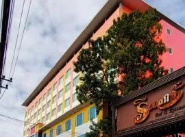 Pratunam Hotel