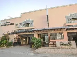 OYO 584 Grace Residence Hall