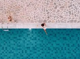 Pnoi Hotel