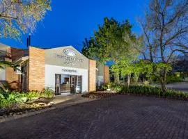 Paradise Creek Lodge