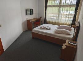 Motel AZUR KM36, hotel que acepta mascotas en Căscioarele