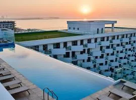 Prime 11 Apartment in Infinity Beach Resort - parking