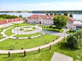 Bononia Estate Winery & Resort, hotel con estacionamiento en Koshava