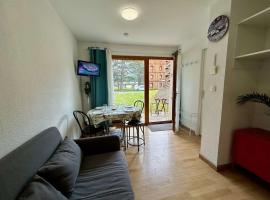 Appartement 4 pers. avec terrasse proche télésiège - SuperDevoluy - FR-1-525-289, hotel i Superdevoluy