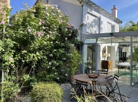 GuestReady - Charming haven with a private garden, hotel en Nogent-sur-Marne
