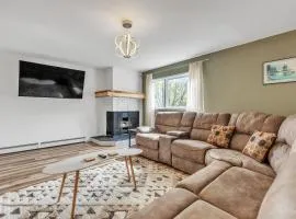 Apartment in Anchorage -10 Mi to Alaska Zoo! apts