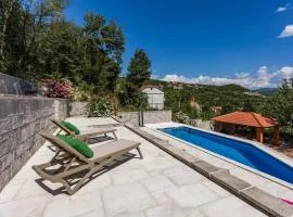 Apartment Ana with private pool