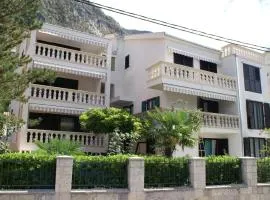 Apartments Radulovic