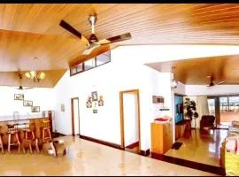 Crest wave beach home stay