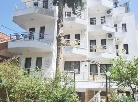 Golden Beach Hotel