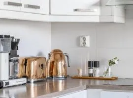 Modern apartment with sauna and free parking