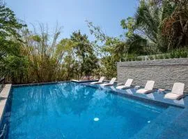 Ocean-View Backdrop and Private BBQ, Upscale 2 BR