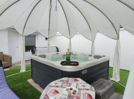 Villa Harmónia, hotel v destinaci Gyula