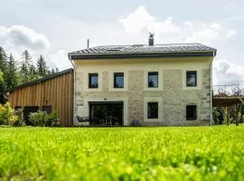 Duplex de Charme en Pierre - Jardin de Plain-Pied face à la Forêt