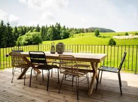 Vaste Duplex de Standing avec Terrasse Sud et Vue Nature dans ferme en pierres