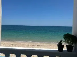 Pied dans l'Eau à Sousse méditerranéen