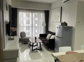 Spacious 3 BR Apt MTown Signature Gading Serpong
