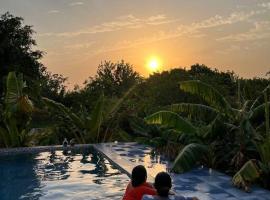 Prithvi Farm, hotel v destinaci Manjhāoli
