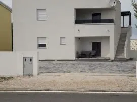B&L Apartments