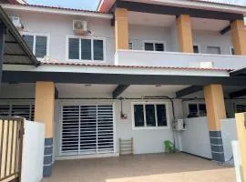Azman Homestay