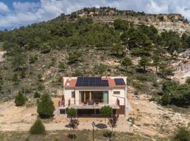 Casa Rural Terranova Luxe, cabin in Buenache de la Sierra