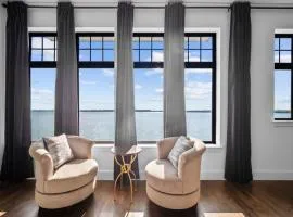 Waterfront lake house in Rowlett