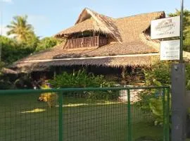 Weeroona Huts Homestay Pacifico
