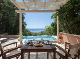 The cottage, Kaminaki Beach