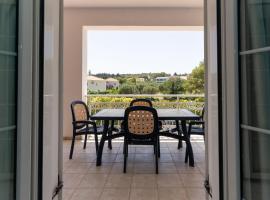 Standard Studios - Epsilon Tsilivi, hotel in Plános