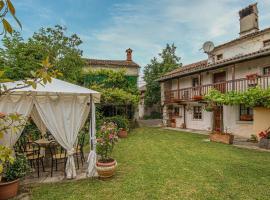Rustic House Luin - Happy Rentals, hotel v destinaci Štanjel