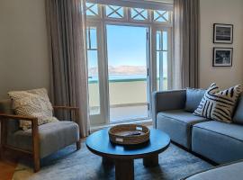 Surfers Corner Luxury Penthouse, hotel de lujo en Muizenberg