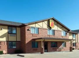 Super 8 by Wyndham Warrenton