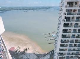 Danga Bay Seaview Johor Bahru by One 9 Place، فندق شاطئي في جوهور باهرو