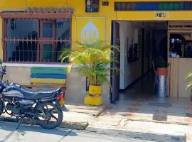 Casa Amarilla Hostel - Cali