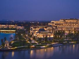Four Points by Sheraton Shanghai Fengjing, hotel v destinaci Jinshan