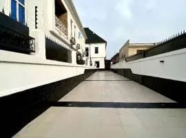 Luxury 2bed, 24hrs light, Netflix, WiFi in Gbagada
