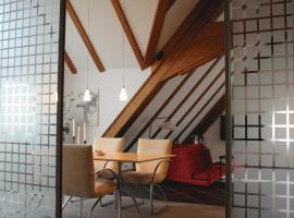 Gasthof zum Gr&uuml;nen Baum Komfort Suite, hotel con tinas de hidromasaje en Rothenburg ob der Tauber