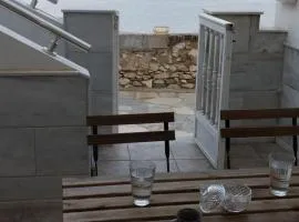 SEA BREEZE NEW VAPORIA SYROS