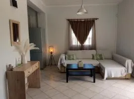 Sea Side House Kourouta