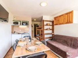 Apartment Les Olympiques - Tignes 1800-4 by Interhome