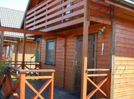 Domek KLIMATYZOWANY piętrowy - Domki u Staszka, hotel v destinaci Rusinowo