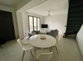 Au calme - Maison duplex Parking