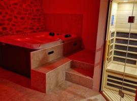 Maison 2 &agrave; 4 pers Spa Sauna, wellness hotel v destinaci Saint-Victurnien
