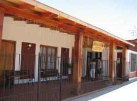 Hostal Doña Tello, hotel v destinaci Panimávida