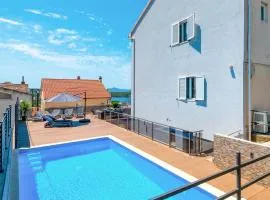 Lovely Apartment In Sibenik