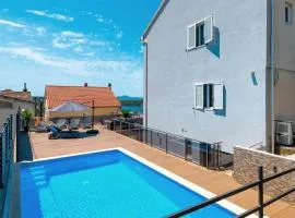 Awesome Apartment In Sibenik